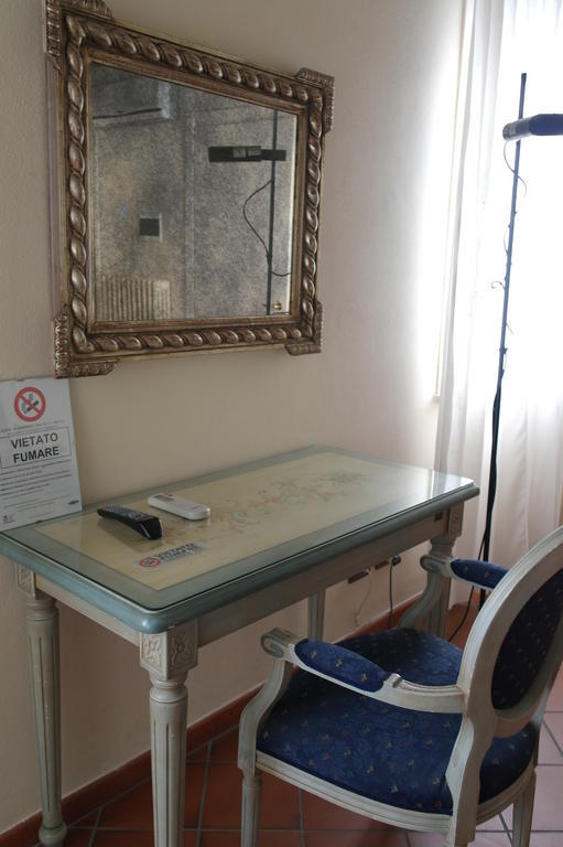 Bed and Breakfast Il Giardino Fiorito Ferrara Exterior foto